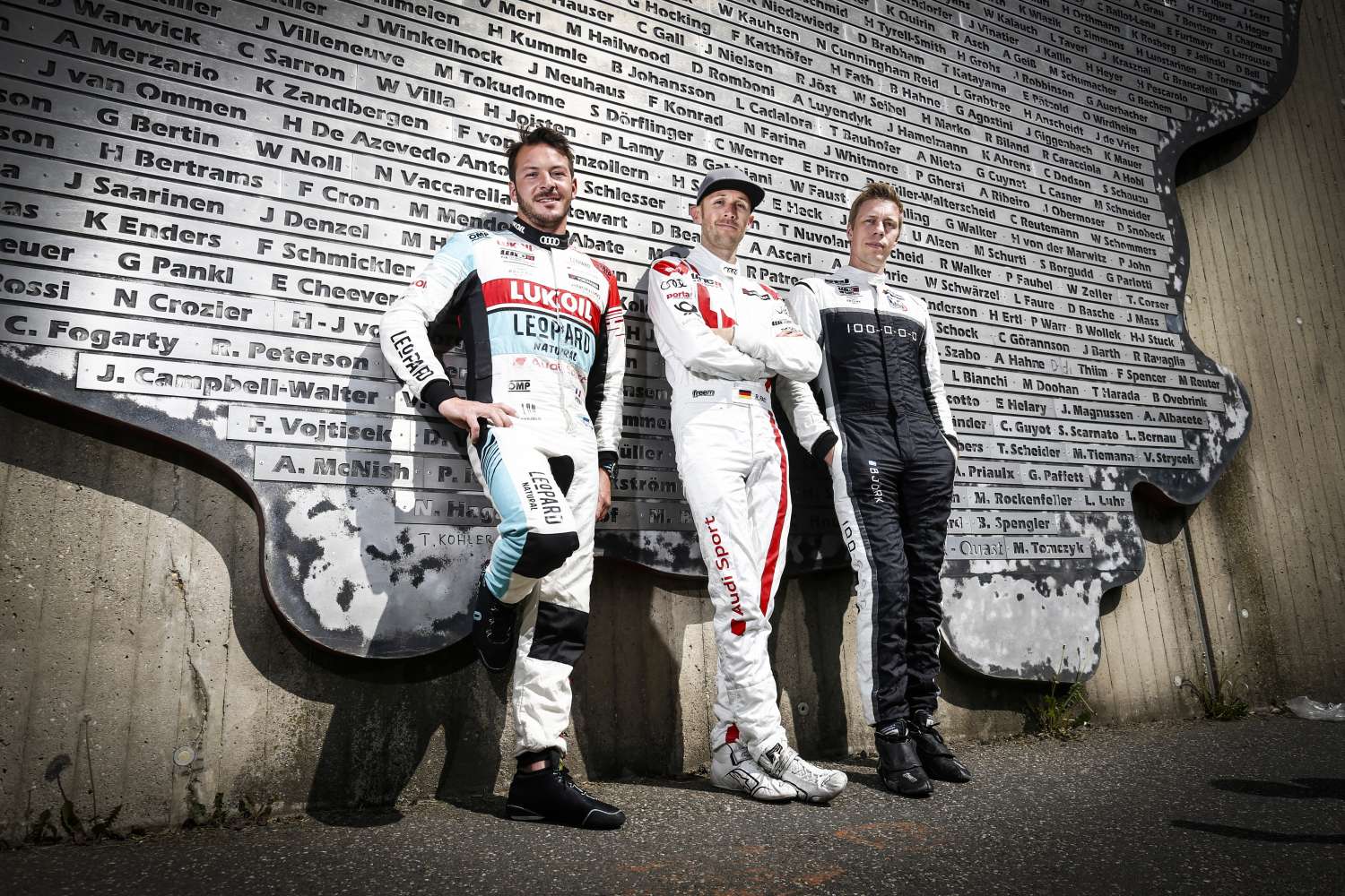 Megtalálod a magyar versenyzőket a Nürburgring-Nordschleife tábláján?