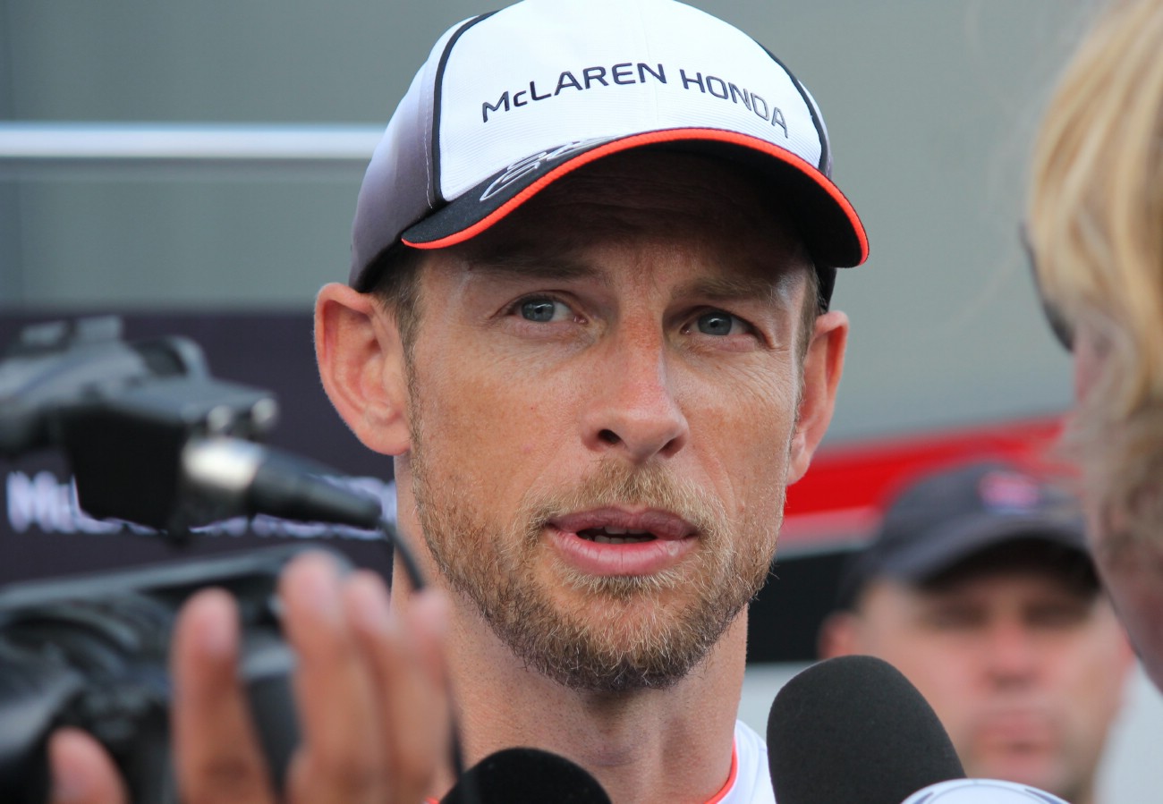 Button szerint Ricciardo ha szerencsés, a Ferrariban landolhat 2019-ben!