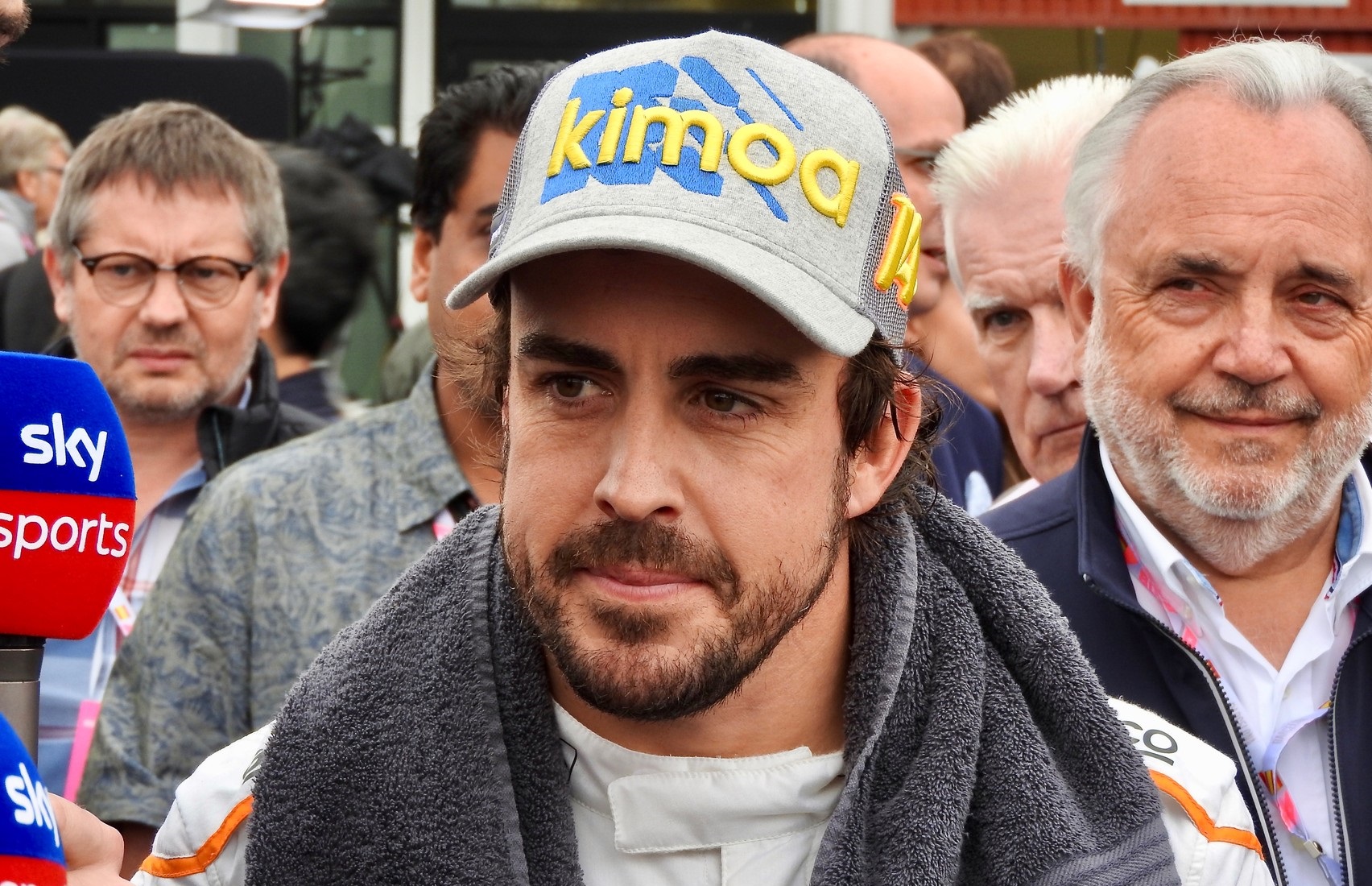 Alonso Formula Renault csapatának autója először gurult pályára