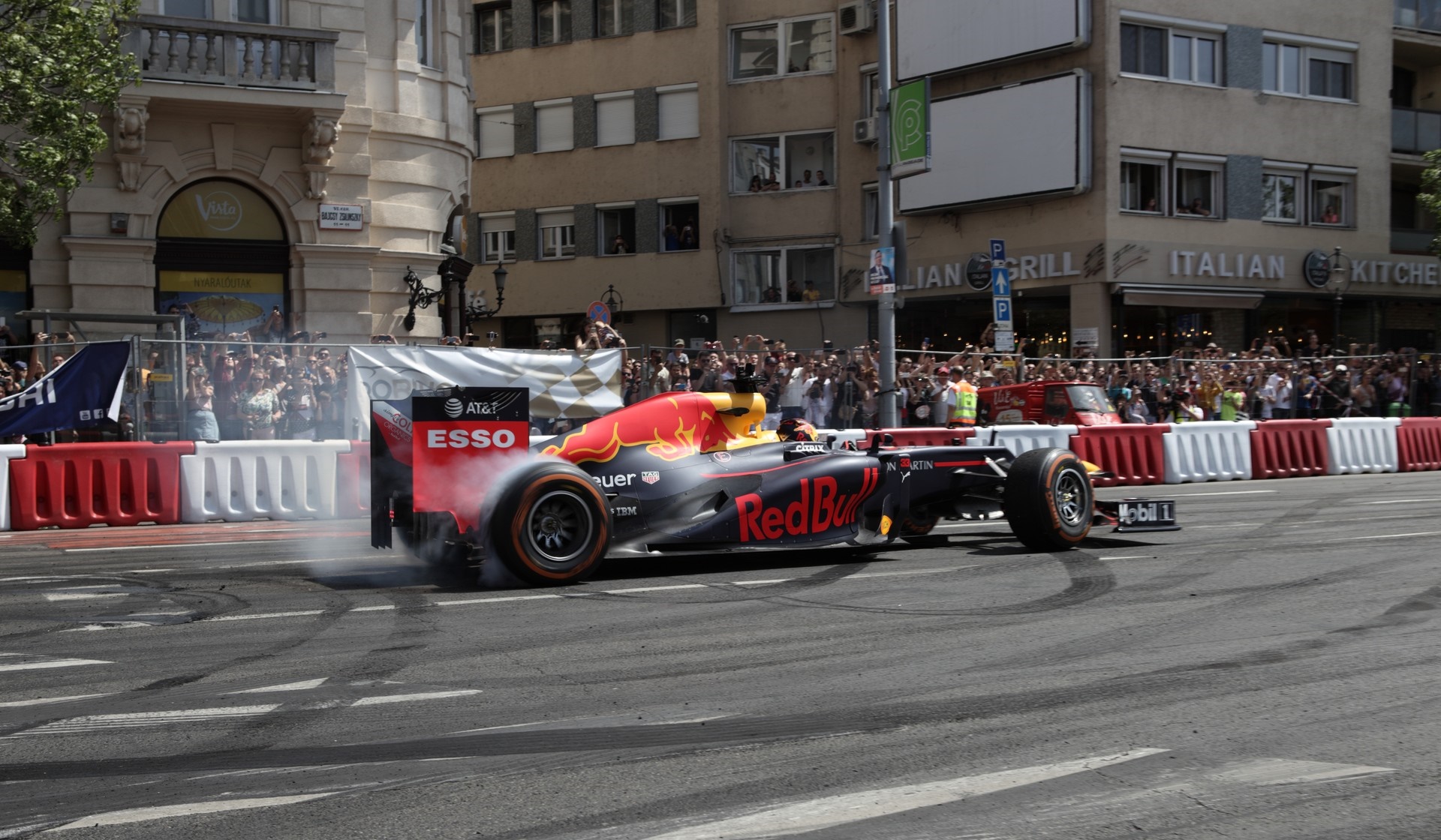 Nagy Futam – Kétszázezer néző Budapest belvárosában