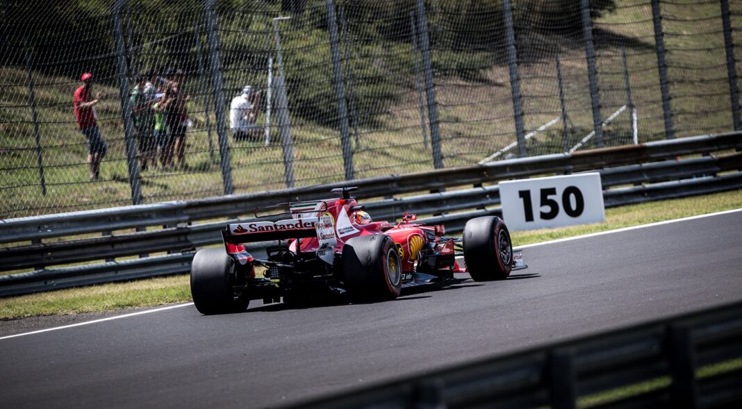 Sebastian Vettel, kék zászlózás