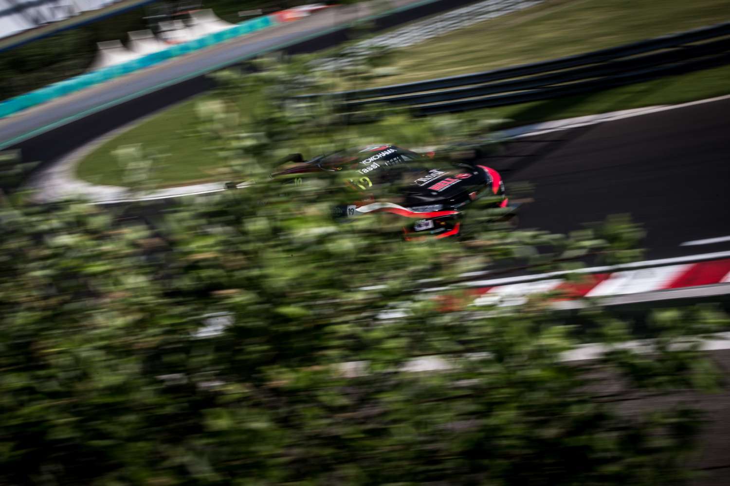 Files nyert, Tassi őrületes tempót tolt Zandvoortban ma