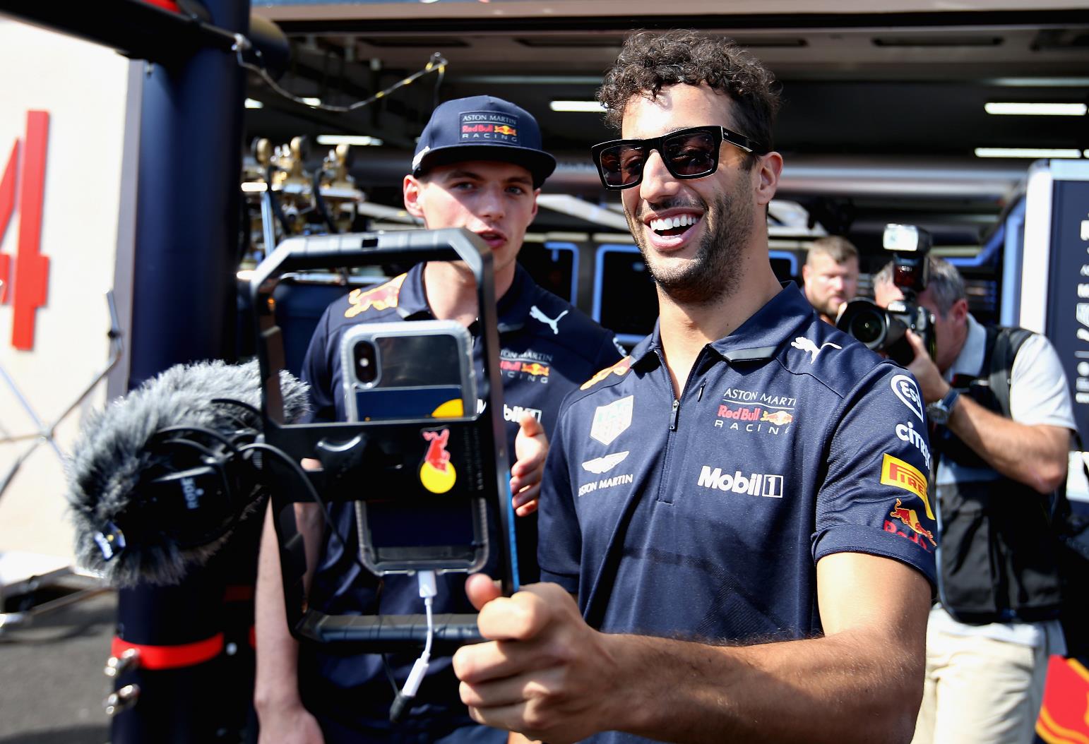 Ricciardo: Csábító lehet a McLaren vagy a Renault