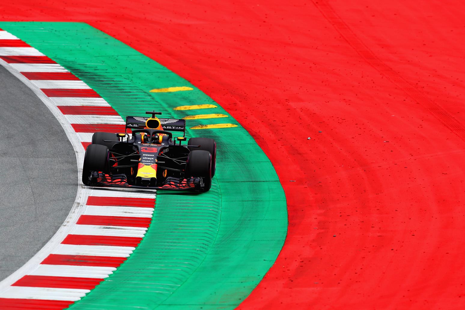 A versenyzők szerint nincs baj a rázókövekkel