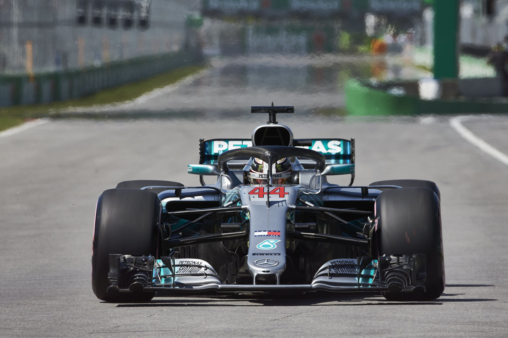 Hamilton még mindig szereti a versenyzést