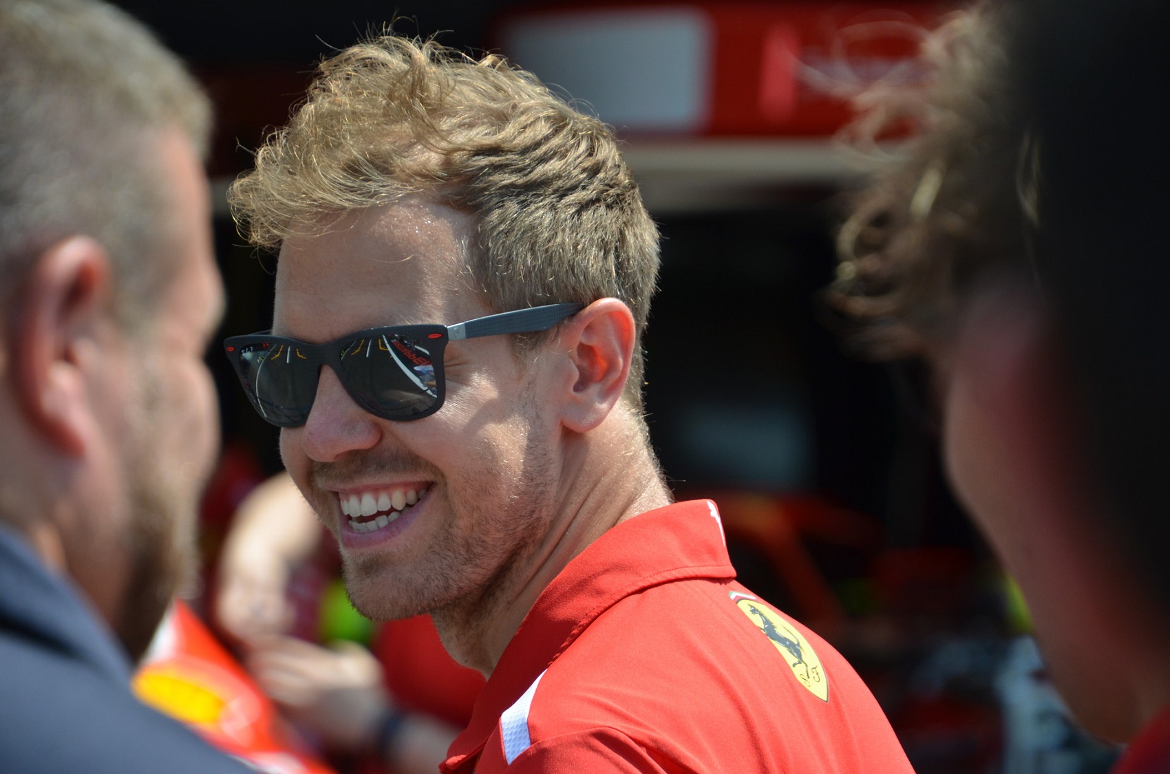 A versenyt nem, a rajongókat viszont megnyerte magának Vettel tegnap
