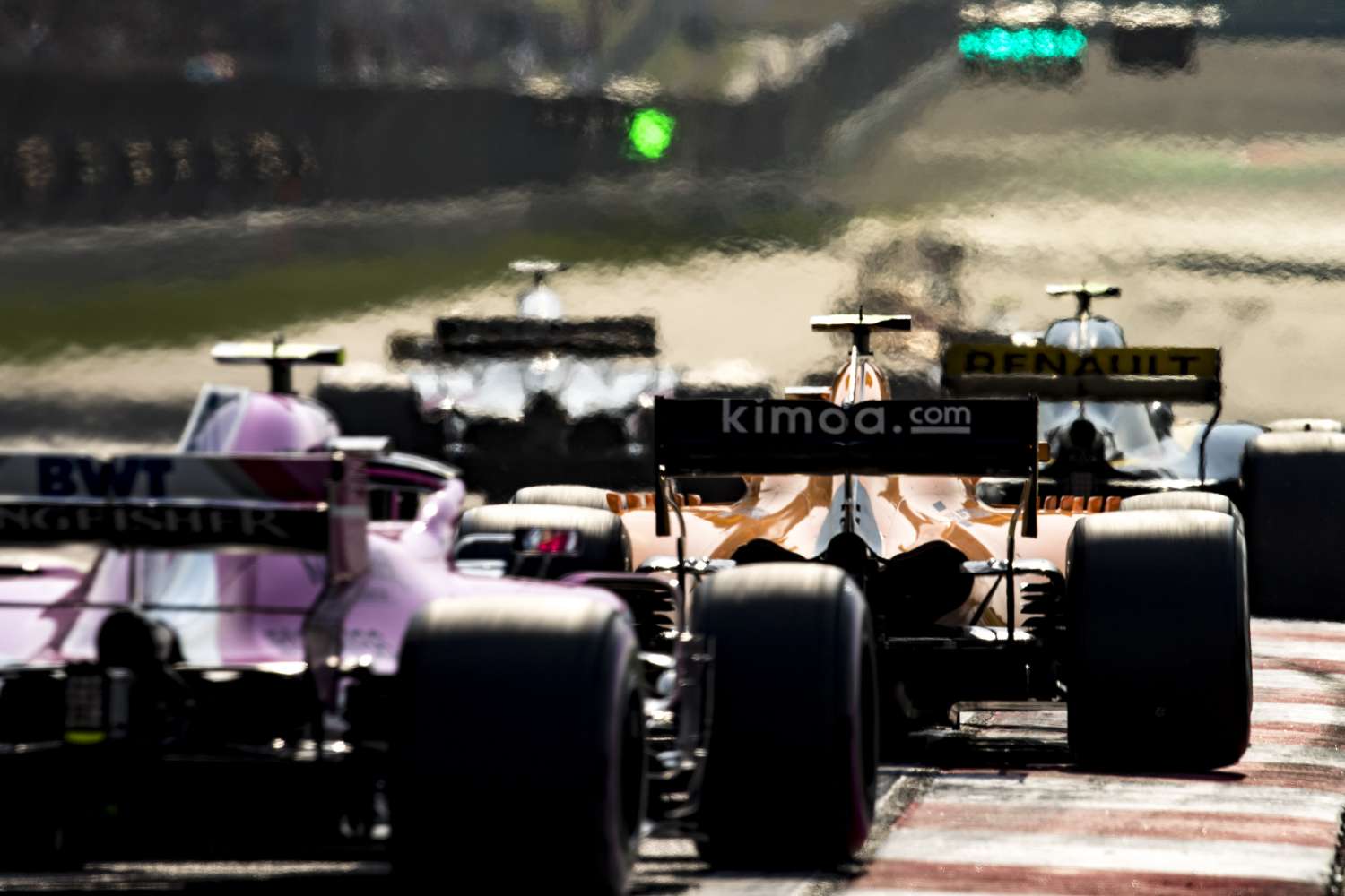 Drasztikus változások jöhetnek a Forma-1-es hétvégék lebonyolításában