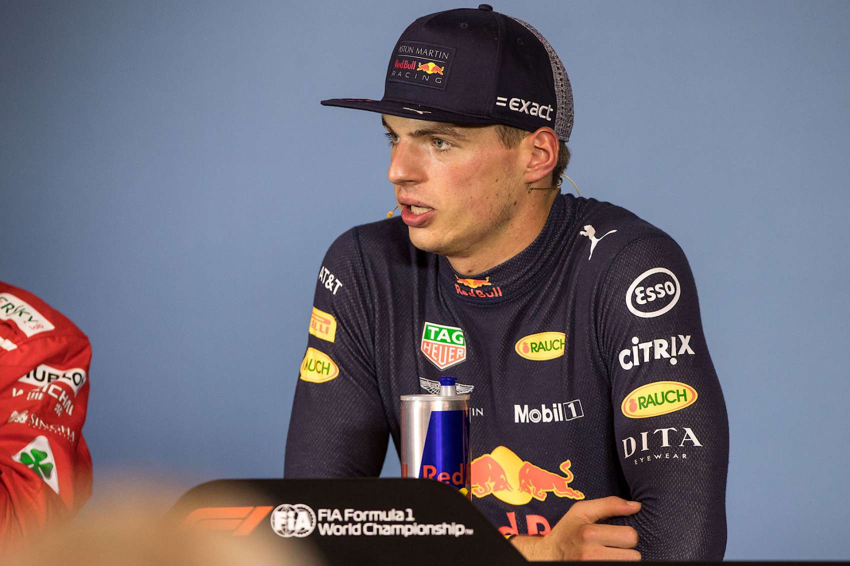 Ecclestone szerint a Mercedes és a Ferrari nem fog kapkodni Verstappen után