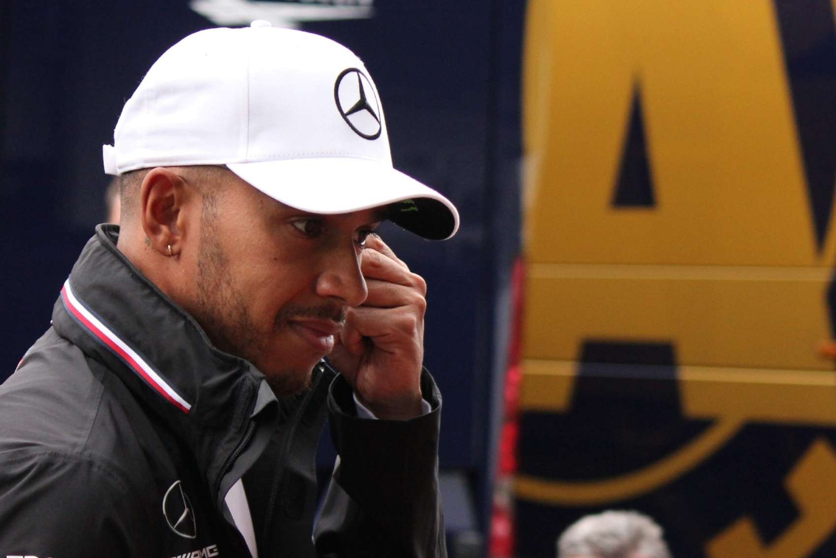 Hamilton: Erről szól a versenyzés