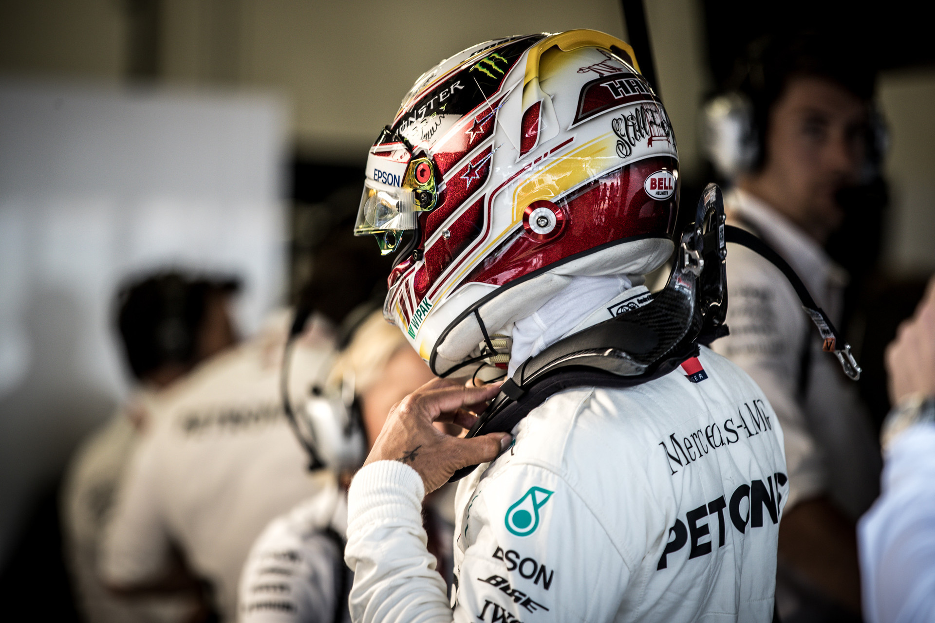 Hamilton attól tartott, hogy elveszíti a McLaren támogatását