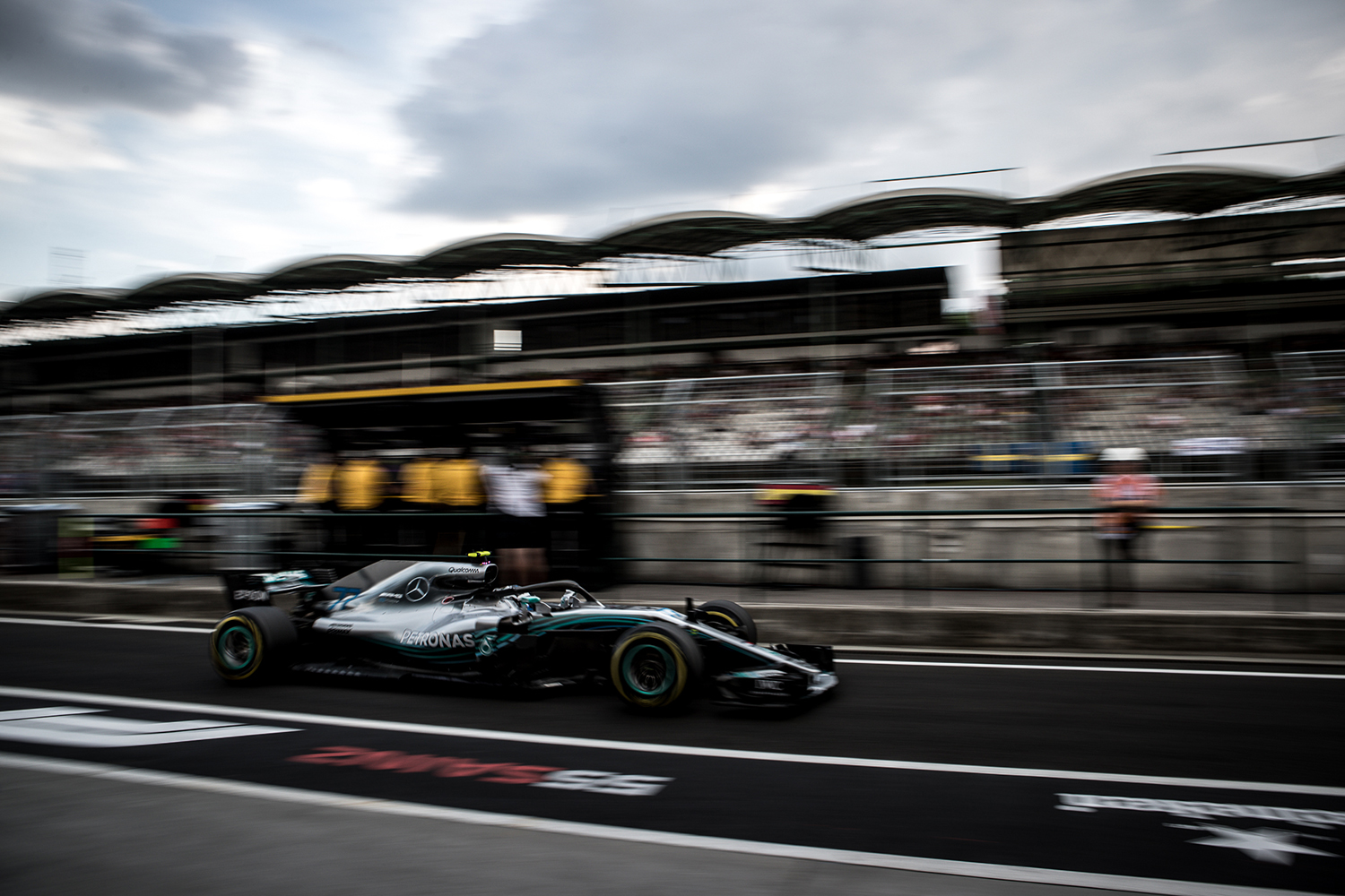Valtteri Bottast megbüntették a Magyar Nagydíj után