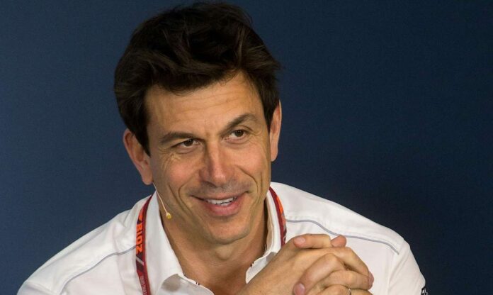 Toto Wolff, Mercedes, racingline.hu