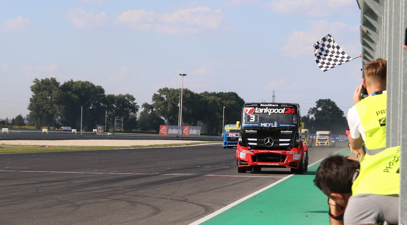 Slovakia Ring videóval hangolódunk a MOSTani ETRC hétvégére