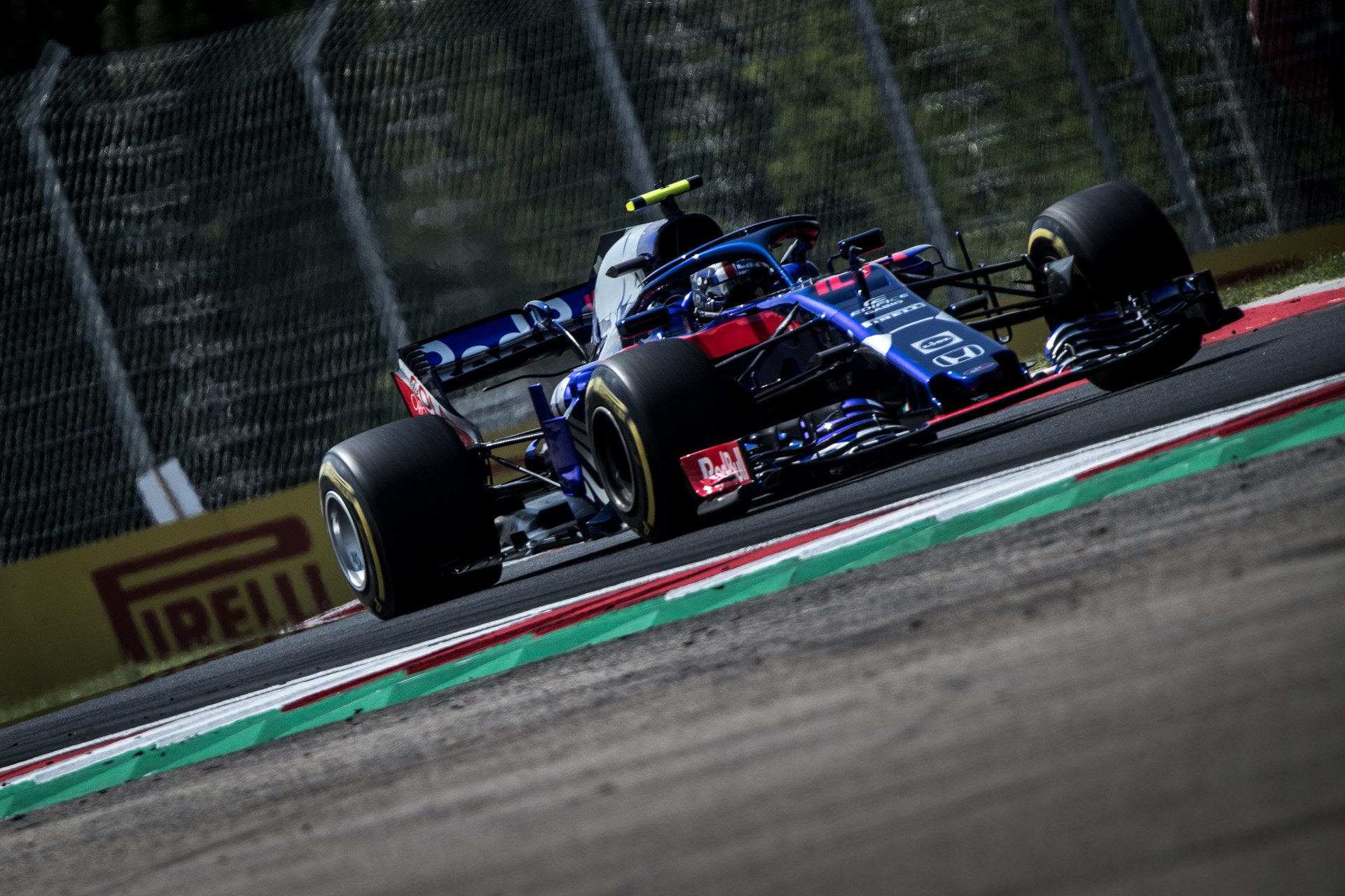 Gasly: Melbourne óta nem fejlesztettünk az autón