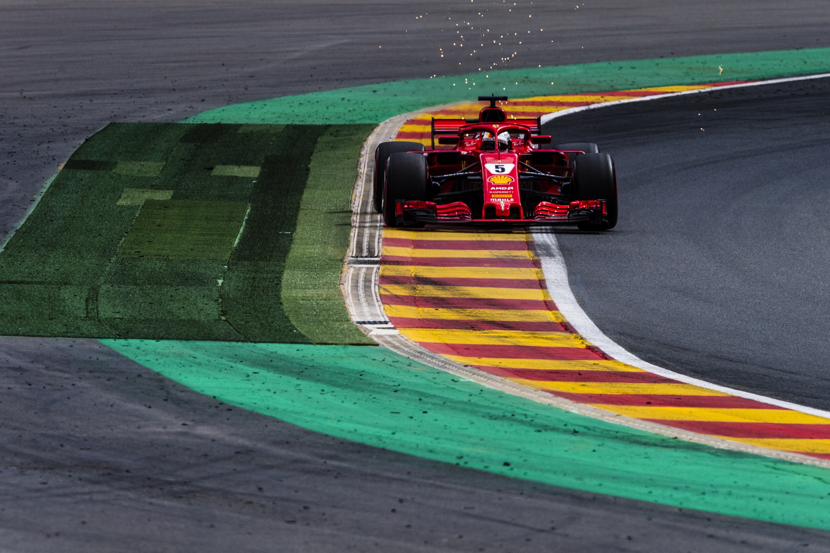 Vettel nyerte a Belga Nagydíjat