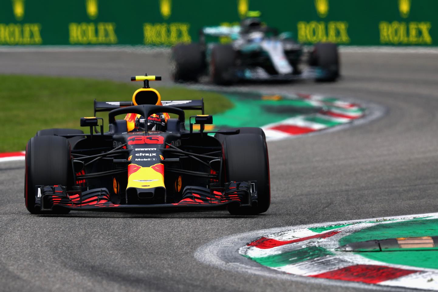 Győzelmi esélyekkel indul a Red Bull Szingapúrban
