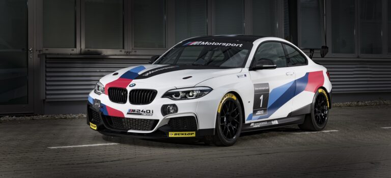 BMW M240i Racing Cup