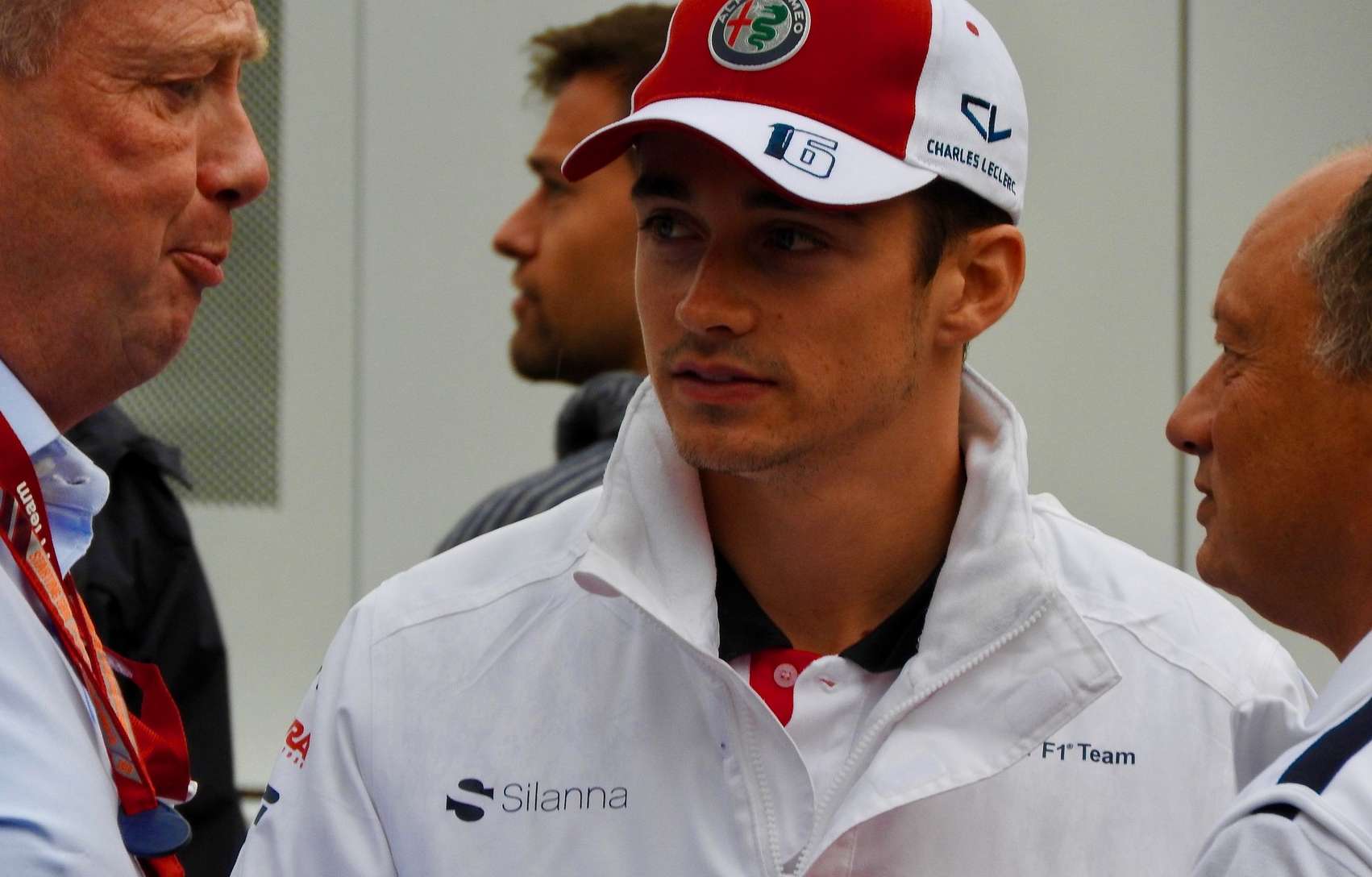 A Ferrari elnökének testvére elszólta magát Leclerc kapcsán?