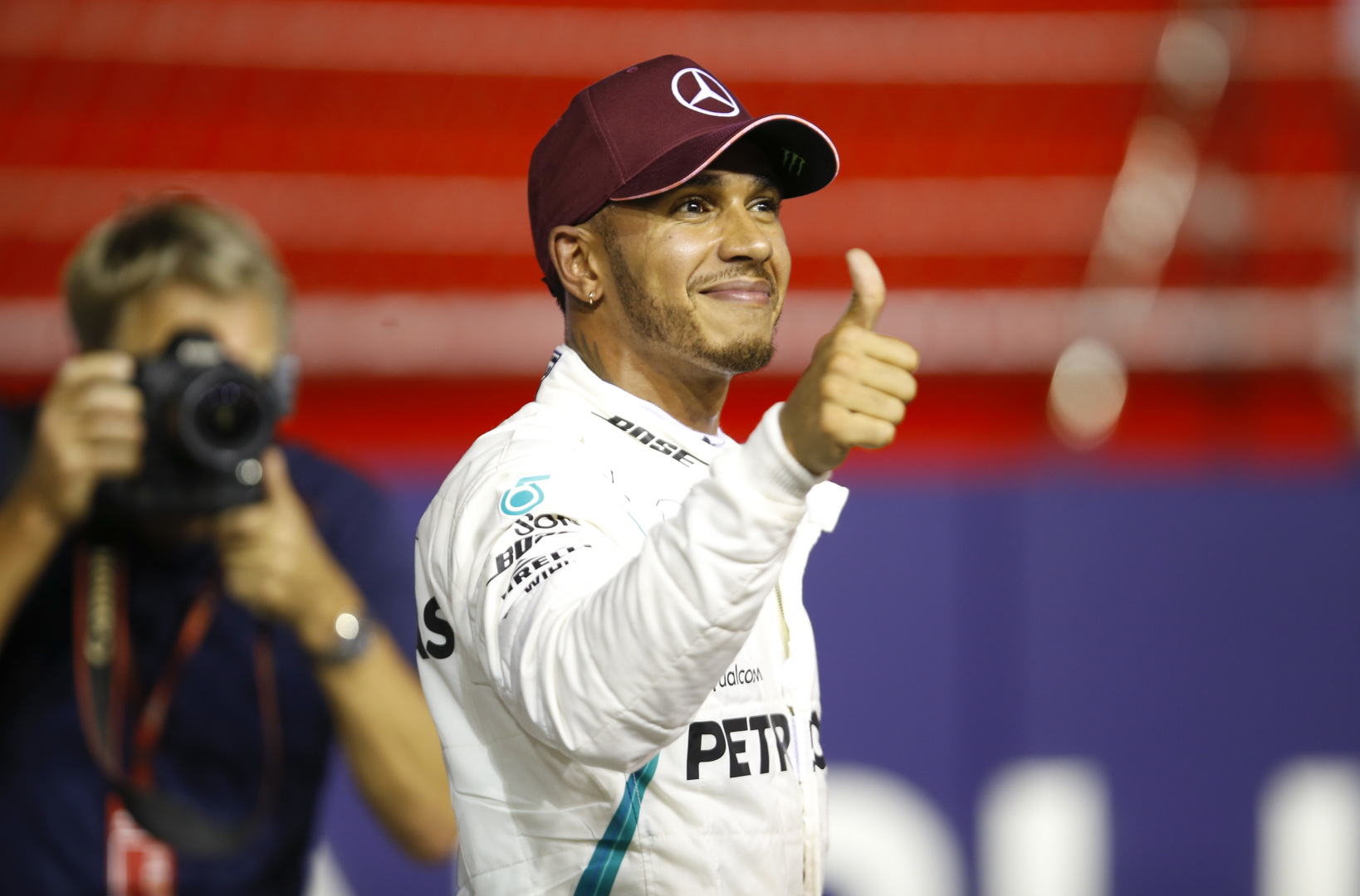 Hamilton megfelelő egyensúlyban tartja F1-es és F1-en kívüli életét