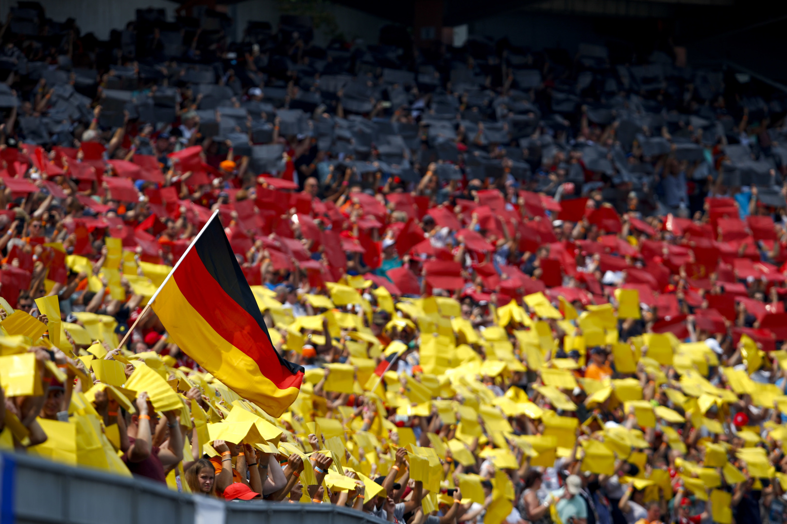 A Liberty vette rá a Mercedest a Német Nagydíj megmentésére