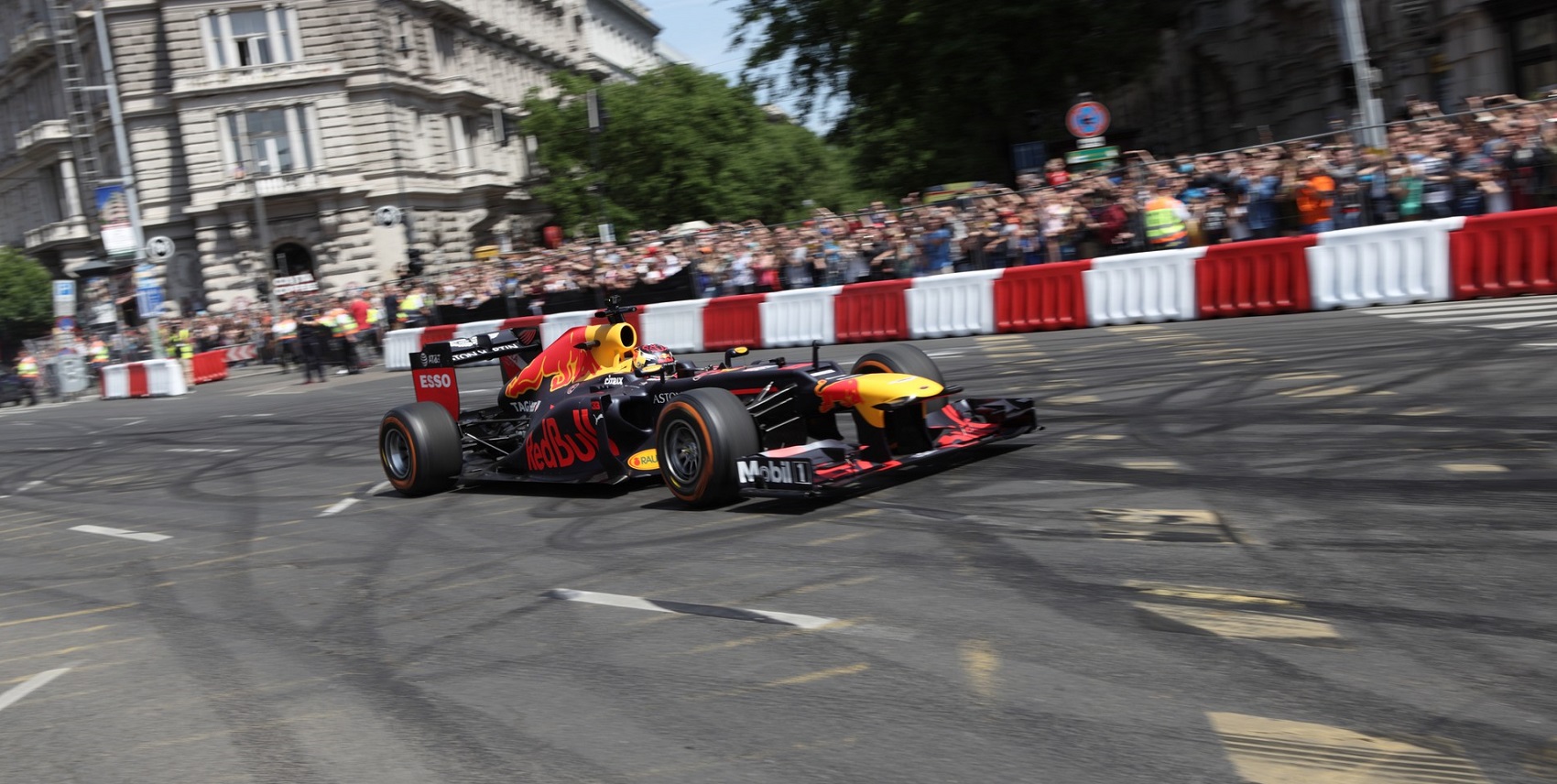 A dél-afrikai F1 Joburg Festivalt is elhalasztják