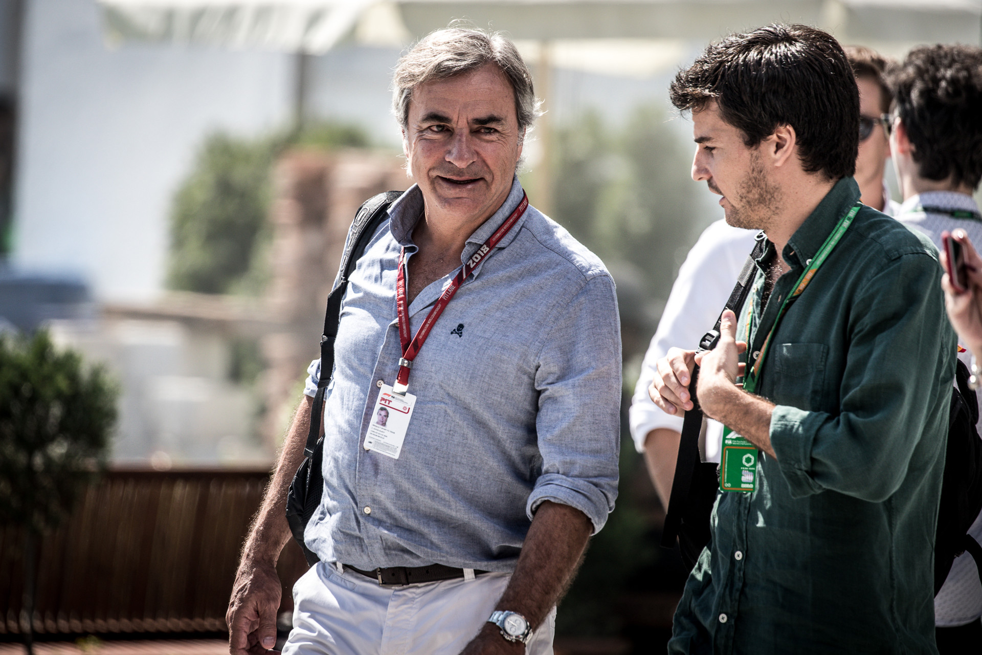 Vajon az idősebb vagy a fiatalabb Sainz jobb a volánnál? – VIDEÓ