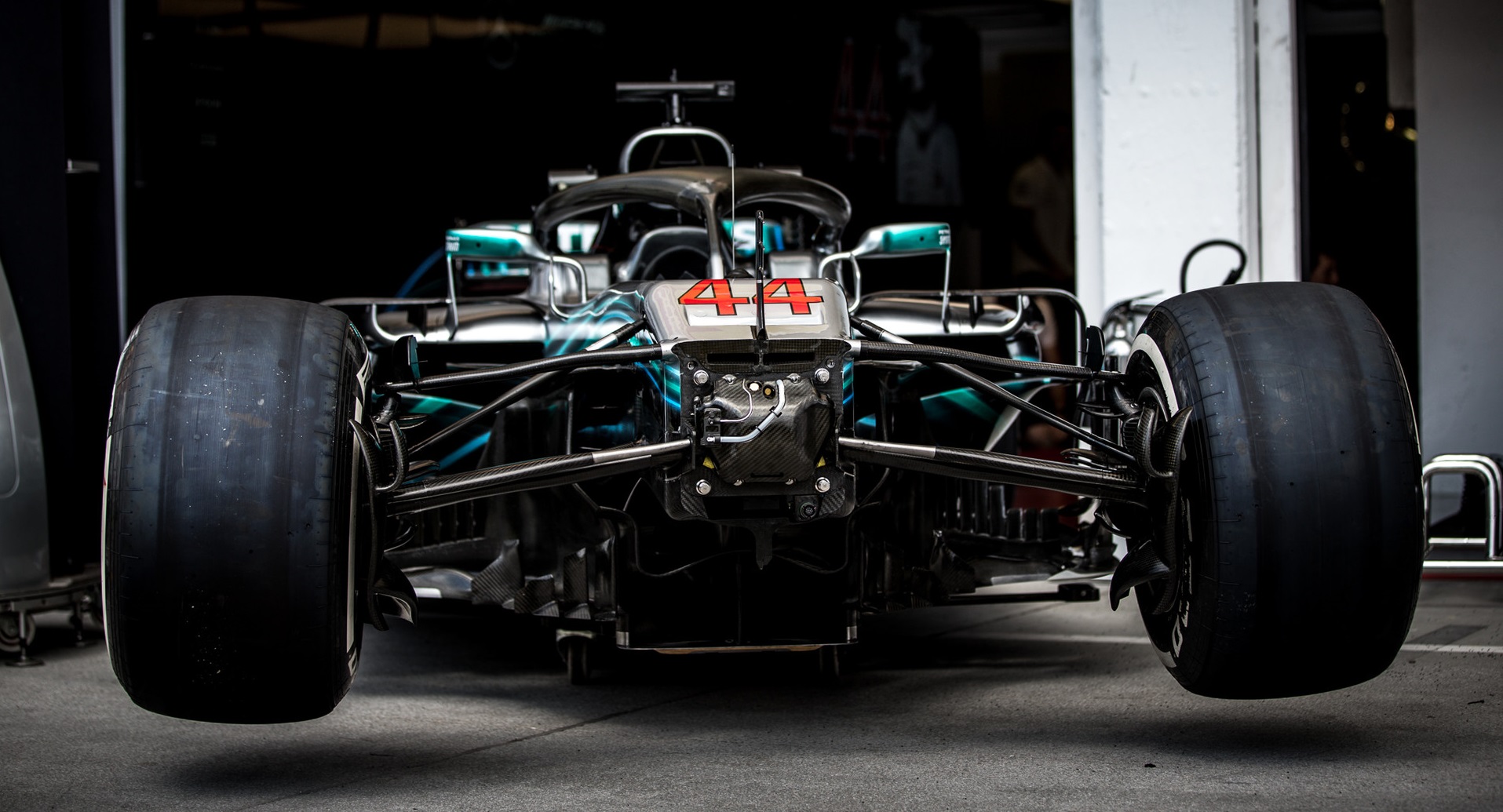 Wolff szerint rossz instrukciókat kapott a Pirelli