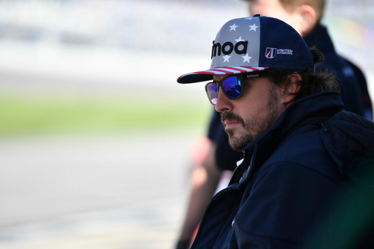 Alonso már melegít a Daytona 24 órásra