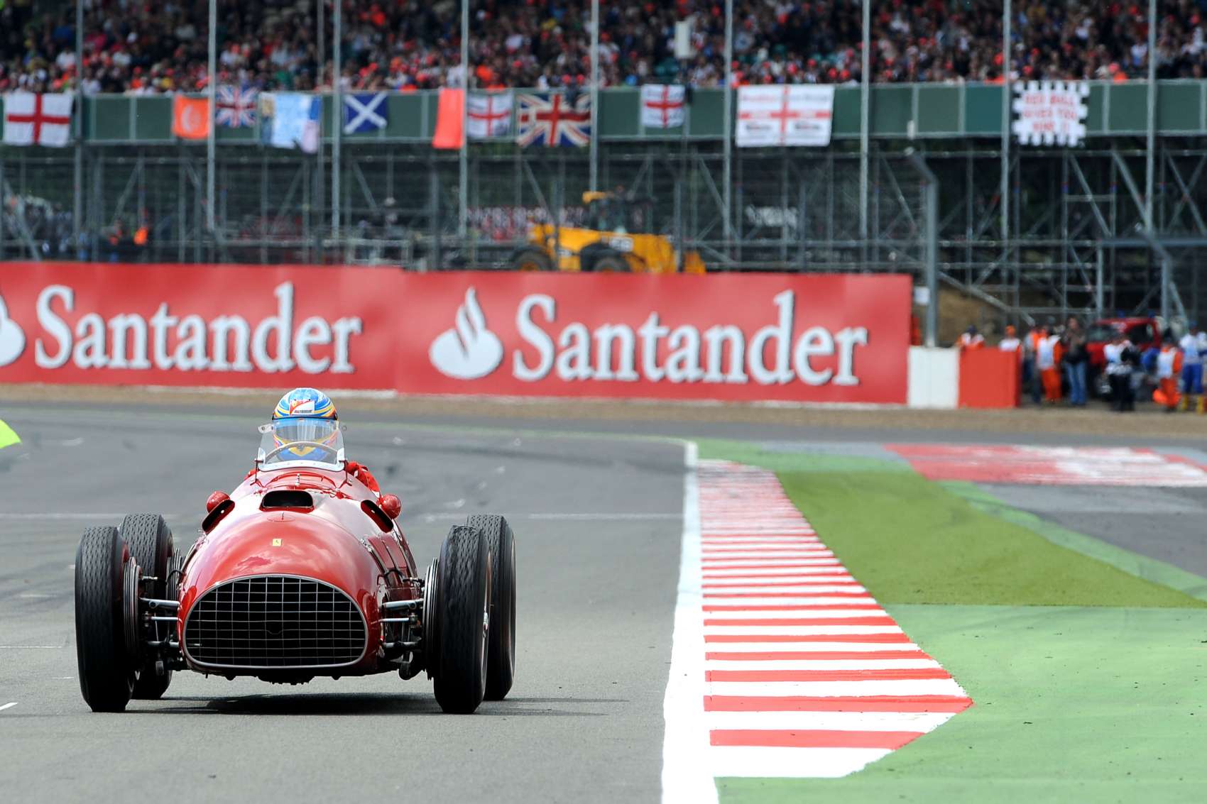 Egy 1962-es Matchbox Ferrari megújulása