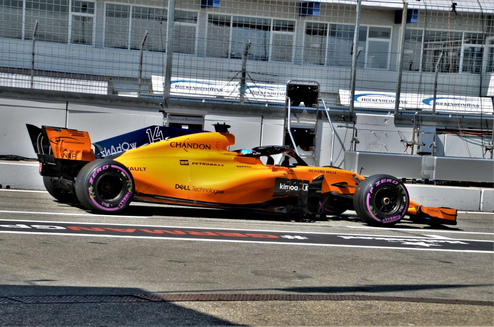 Sainz: A McLaren nem fogja másolni a Red Bull autóját