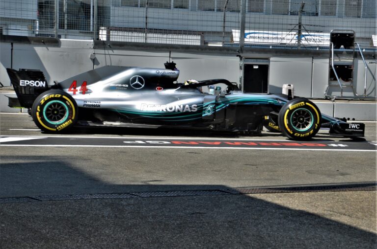 Lewis Hamilton, racingline, racinglinehu, racingline.hu
