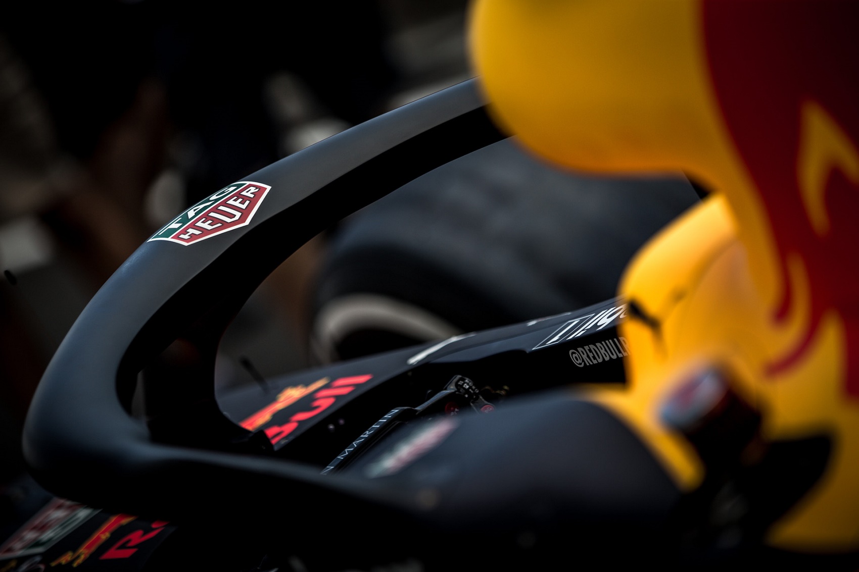 Marad a Red Bullal a TAG Heuer