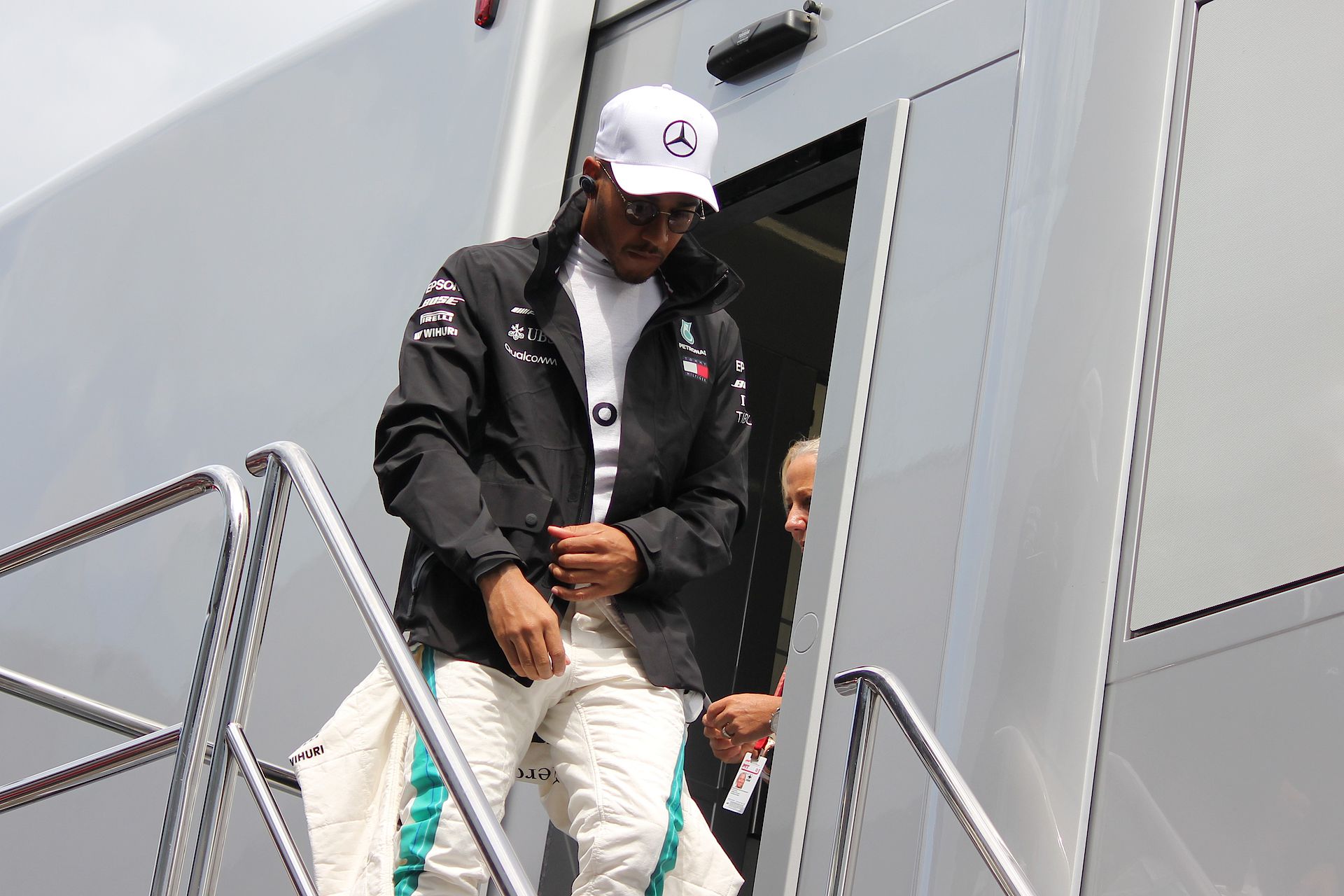 Hamilton: Nagyon erősnek tűnik a Ferrari