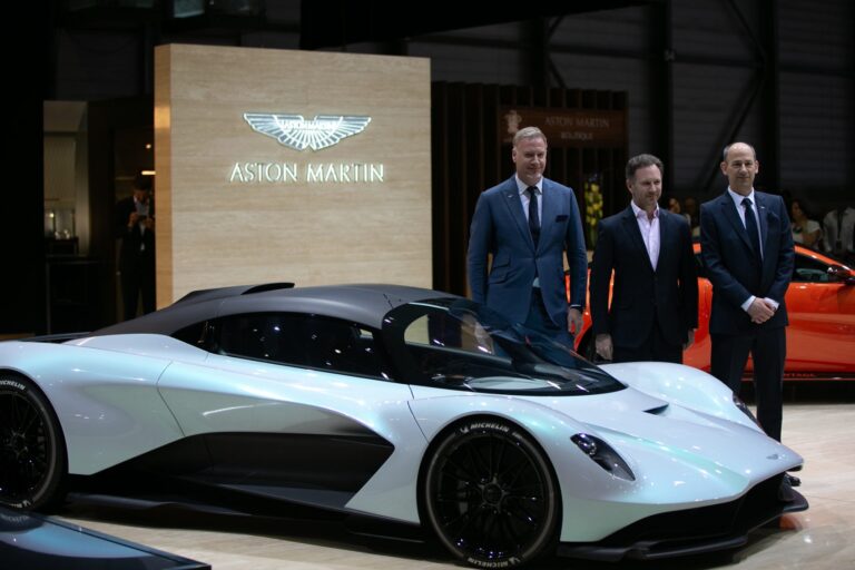 Aston Martin Valkyrie, genfi autószalon , racingline, racinglinehu, racingline.hu