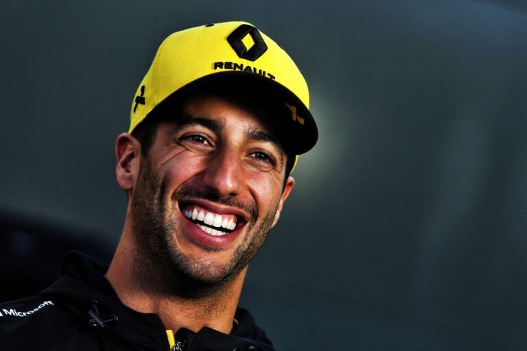Bottas tavalyi szerződéshosszabbítása 1000 eurót vett ki Ricciardo zsebéből