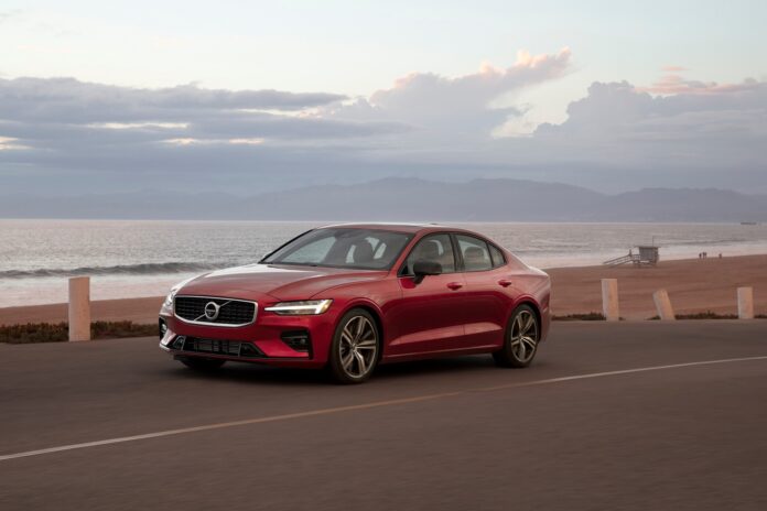 Volvo S60 R-Design exterior, racingline, racinglinehu, racingline.hu