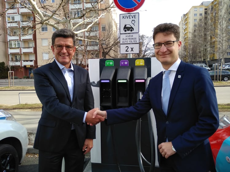 Cser-Palkovics nem csak elektromos buszokat akar Székesfehérvárra