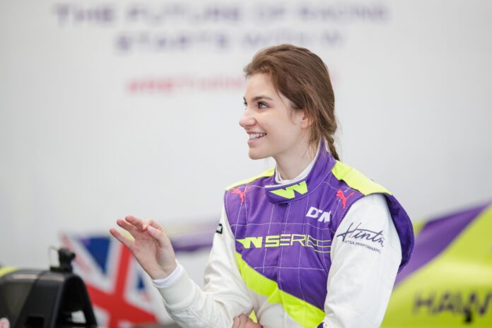 Keszthelyi Vivien racingilnehu, racingline.hu