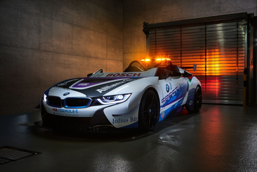 BMW i8 Roadster Safety Car, racingline, racinglinehu. racingline.hu