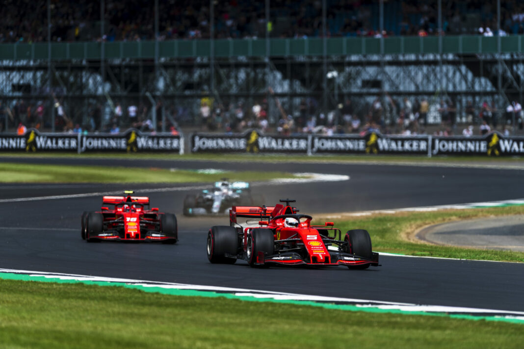 Leclerc & Vettel, Ferrari, Silverstone, Forma-1, racingline.hu