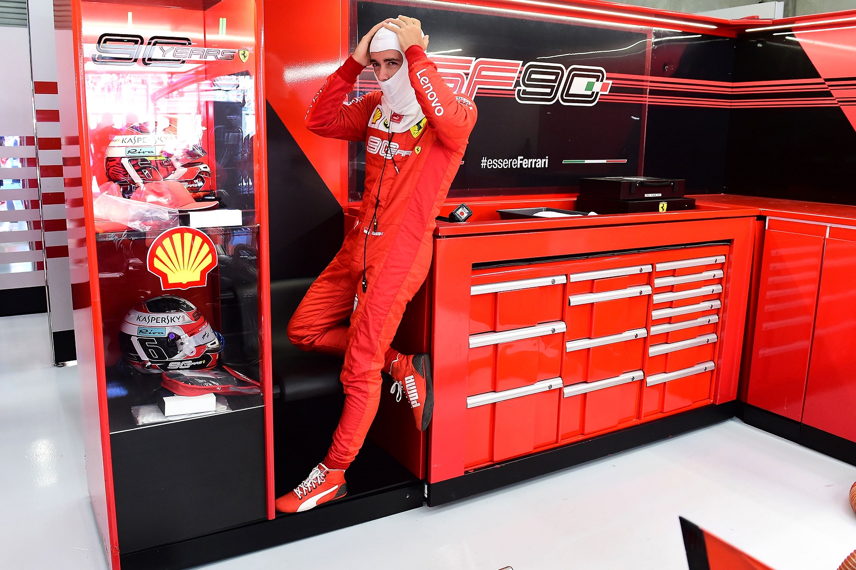 Belga Nagydíj: Leclerc nyerte a harmadik edzés, Hamilton összetörte autóját