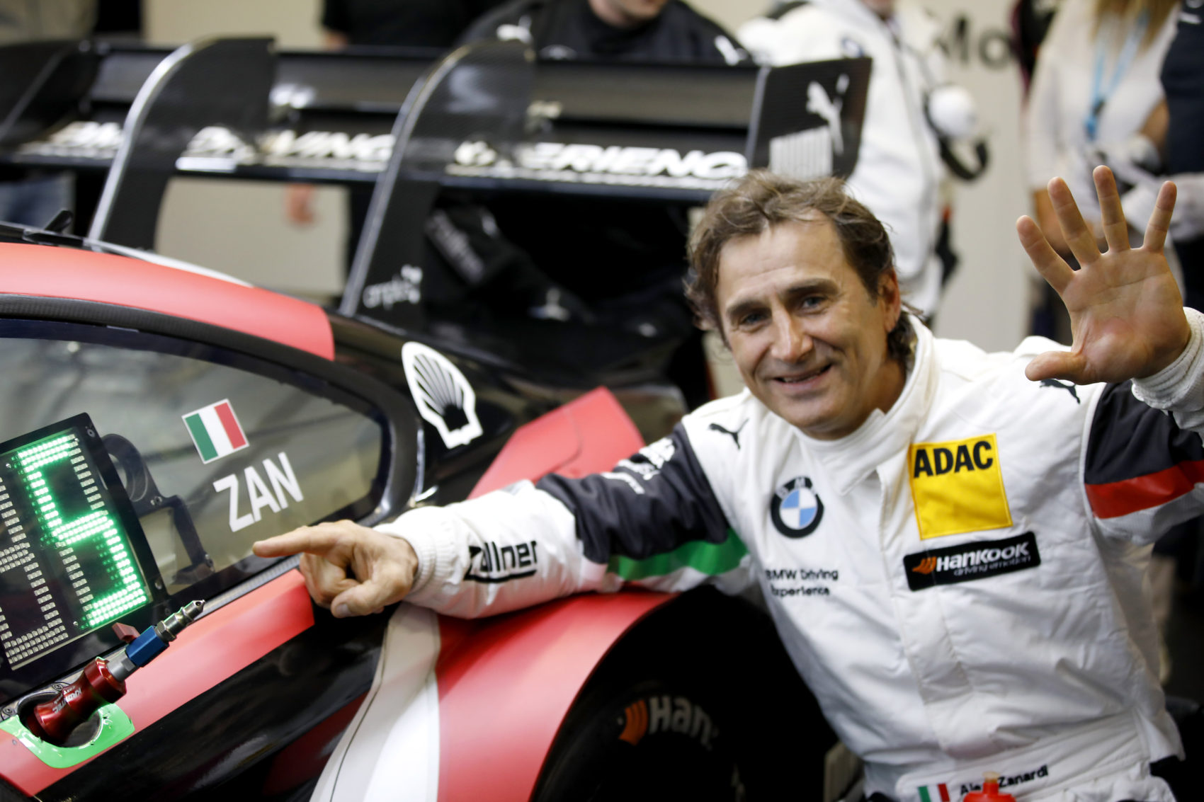 Zanardi túlesett a műtéten, de nagyon súlyos az állapota
