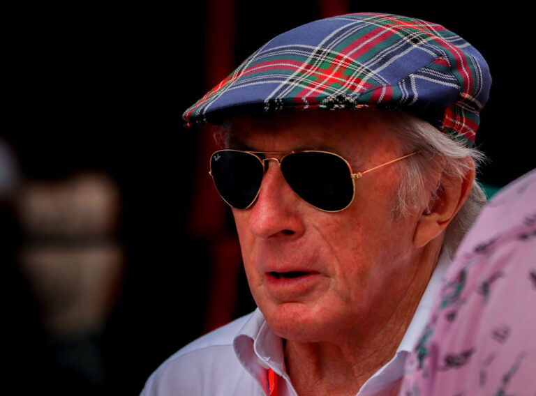 Sir Jackie Stewart válaszolt Lewis Hamilton reakciójára