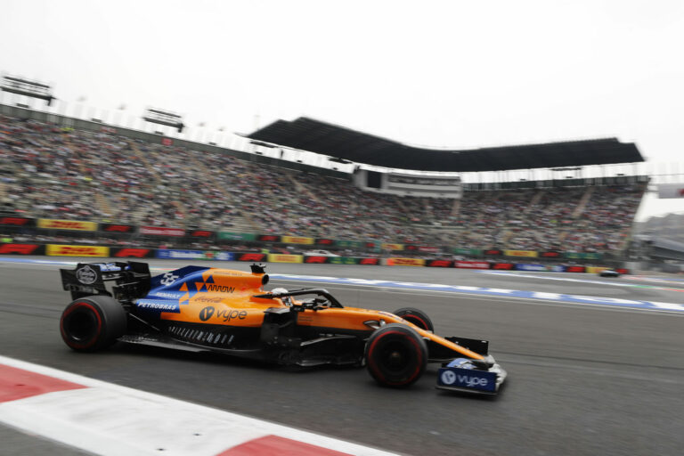 Carlos Sainz, McLaren, racingline.hu
