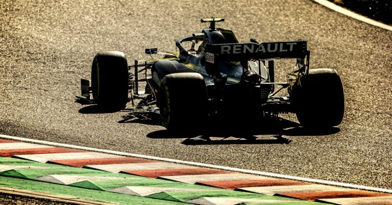 Ralf Schumacher szerint a Renault-t akár ki is zárhatják a bajnokságból