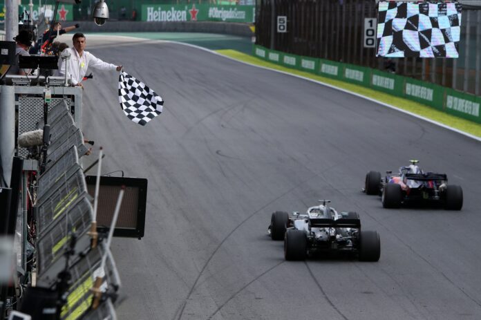 Lewis Hamilton, Pierre Gasly, motorok