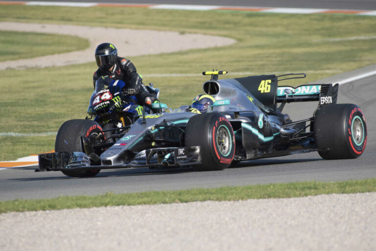Rossi Hamilton racingline.hu
