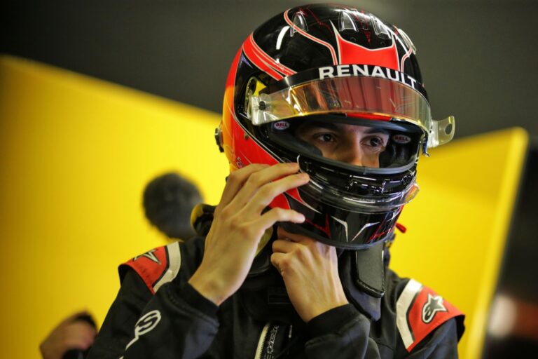 Esteban Ocon, Renault, racingline