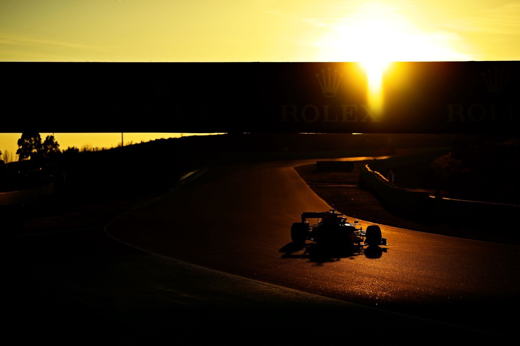 Mutatjuk ki mikor ül autóba a második teszthéten!