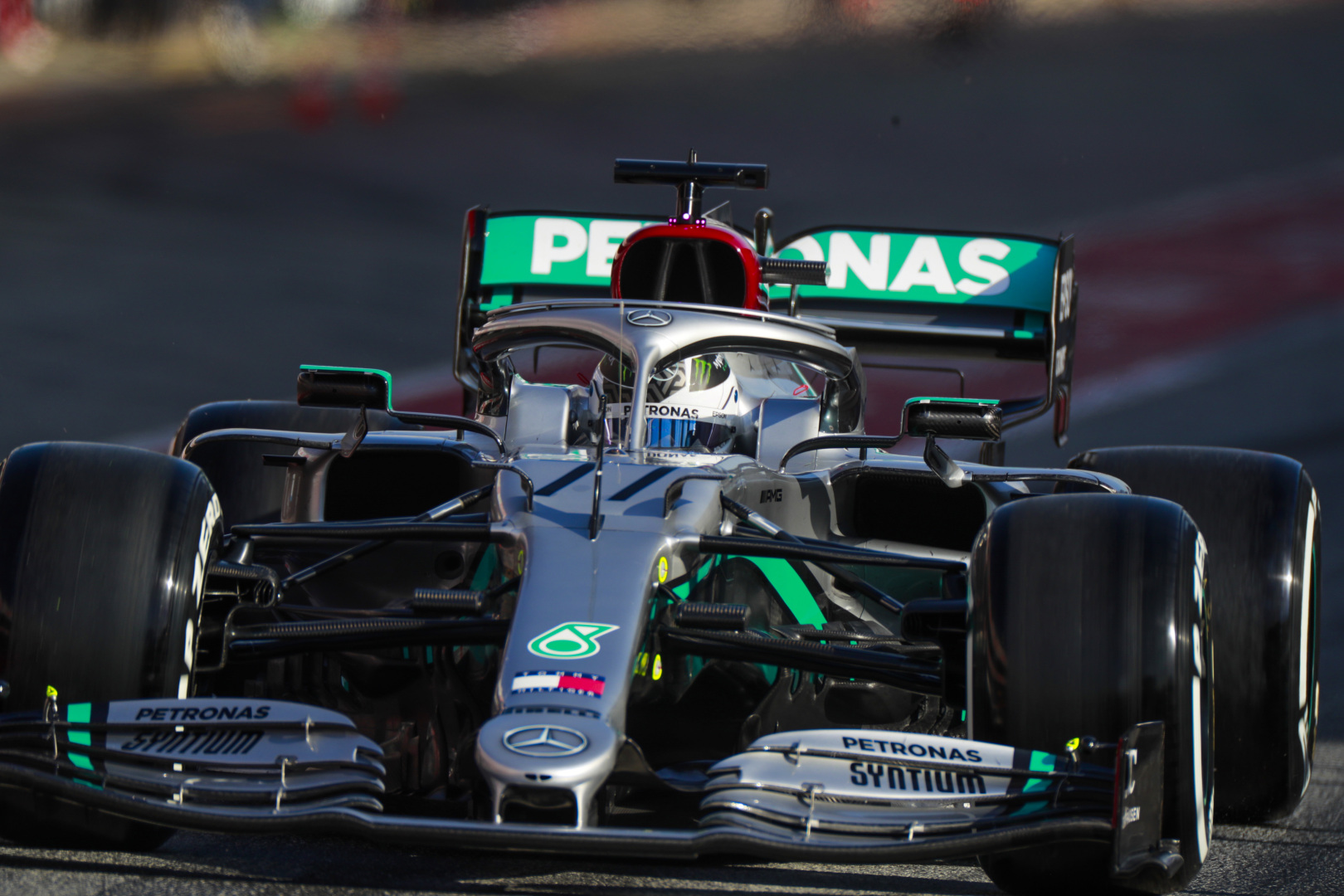 Valtteri Bottas az élen az első tesztnap délelőttjén